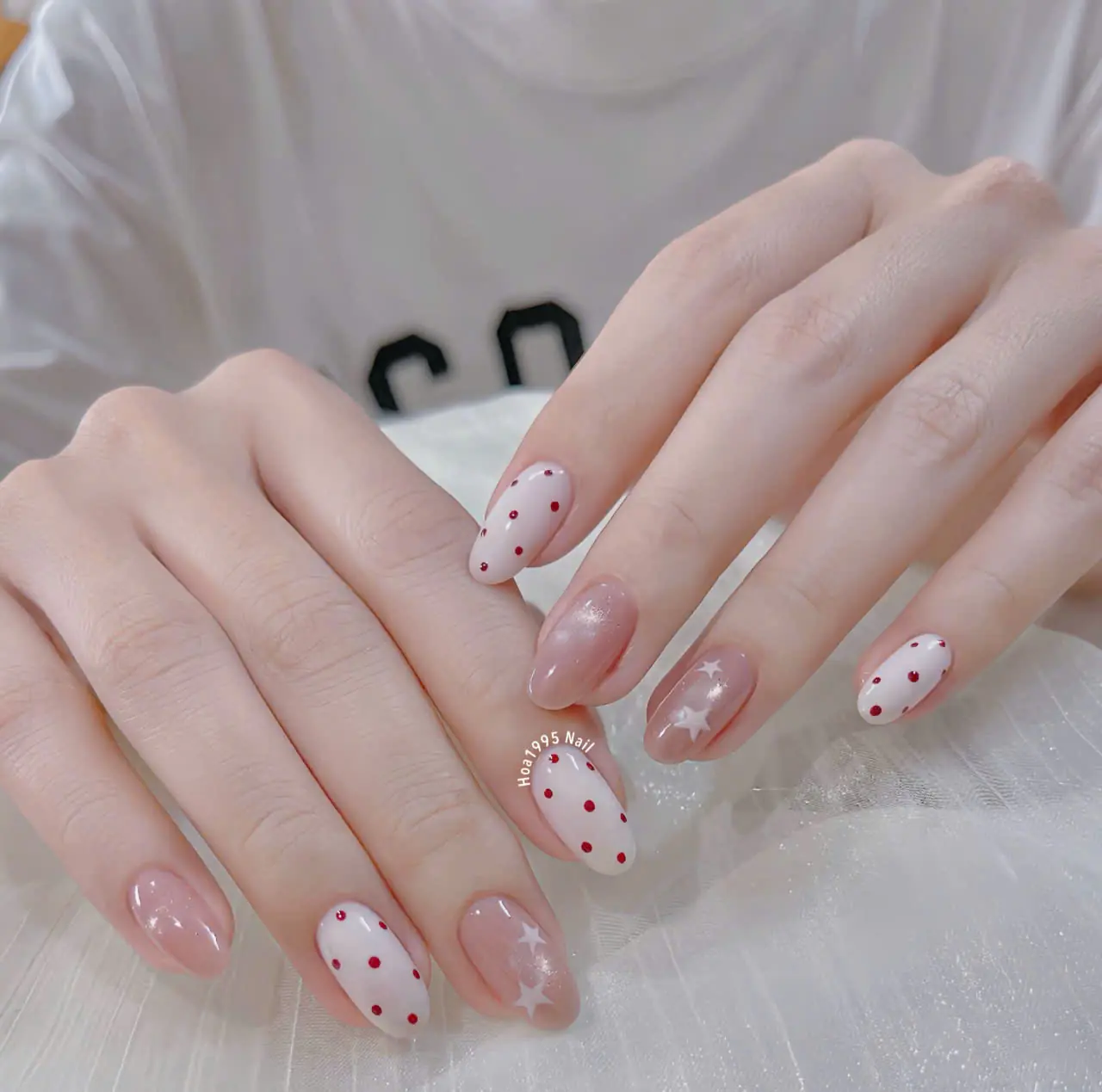 Nail chấm bi